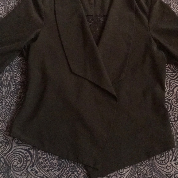 Crop asymmetrical blazer - Picture 2 of 9